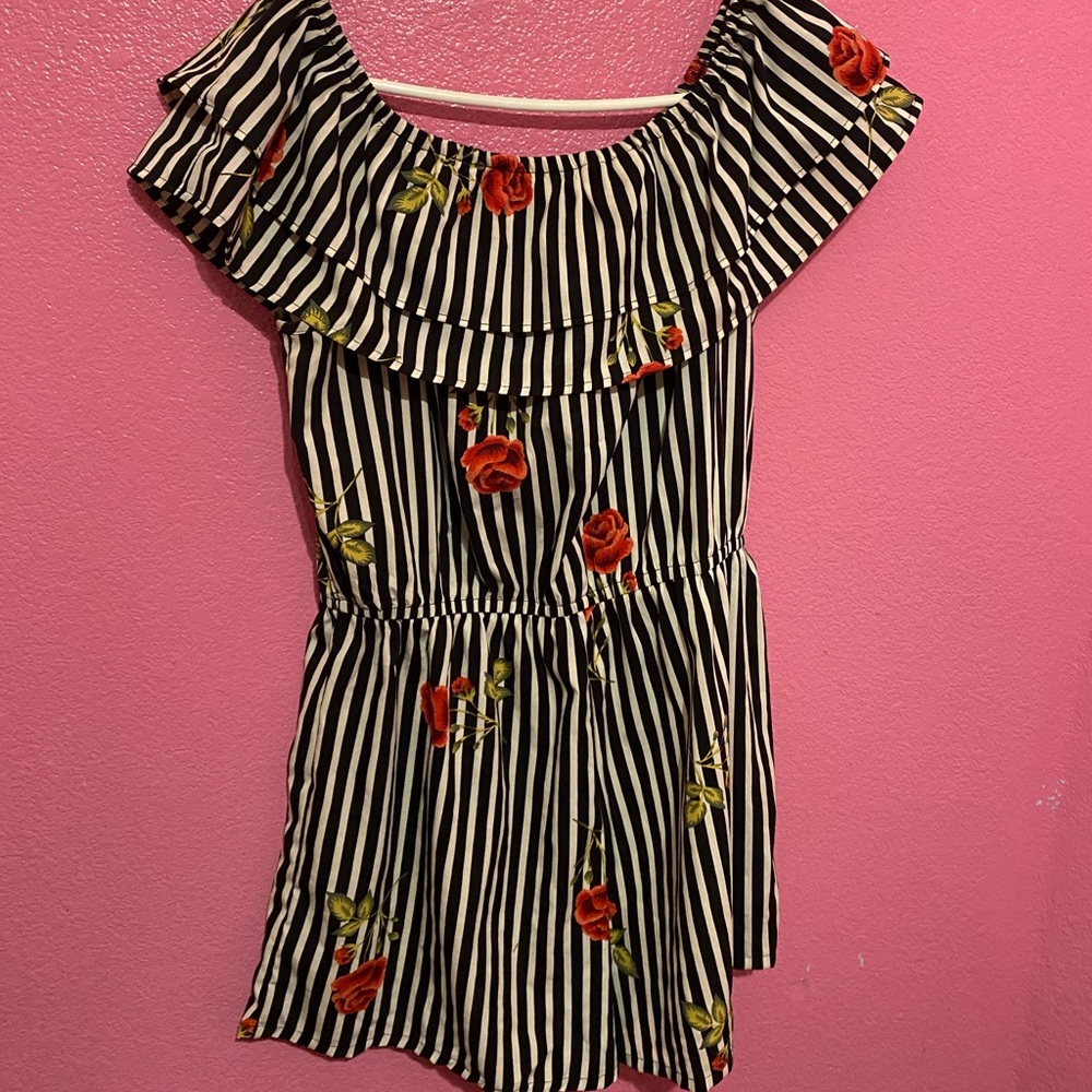 Romper - Picture 1 of 1